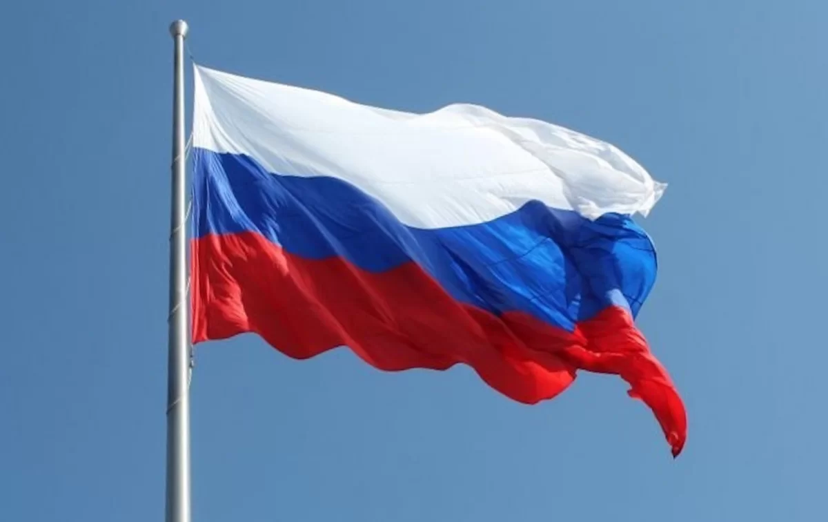 Губернатор поздравил жителей края с Днём государственного флага России