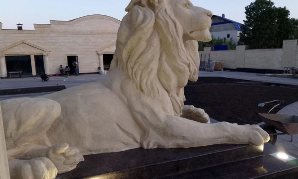 Скульптуры львов 0